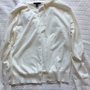 Lands’ End White Cardigan size M; LIKE NEW